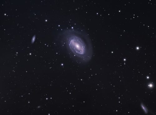 ngc4725